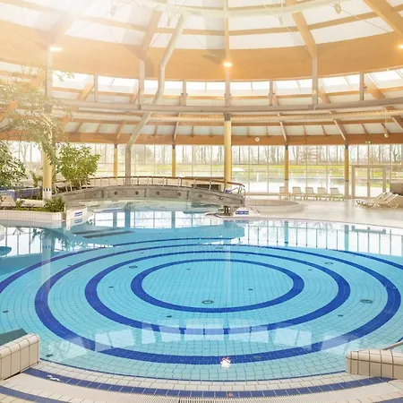 Ruhige Lage Mit Balkon, Gratis Nutzung Vom Ahoi Erlebnisbad Und Sauna In Sellin - Kaethe 07 *